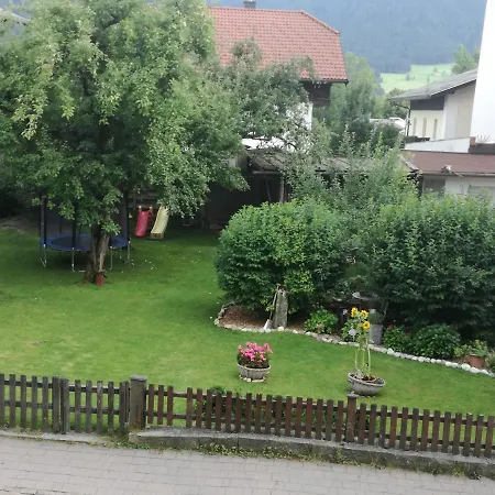 Karrerhof Apartment *