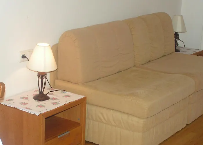 Karrerhof Apartment *